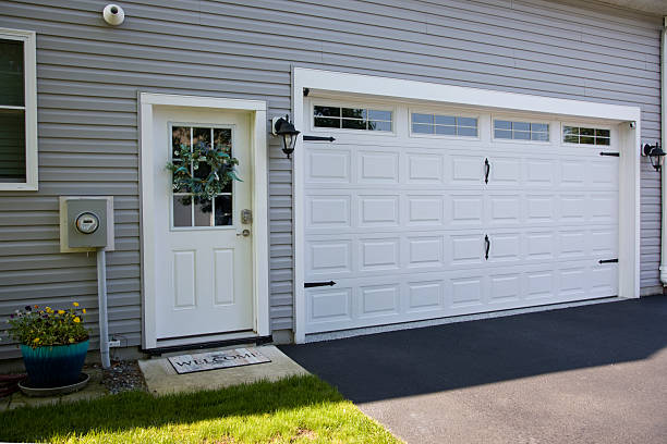 24/7 Emergency Garage Door Panel Replacement experts in Athens, PA